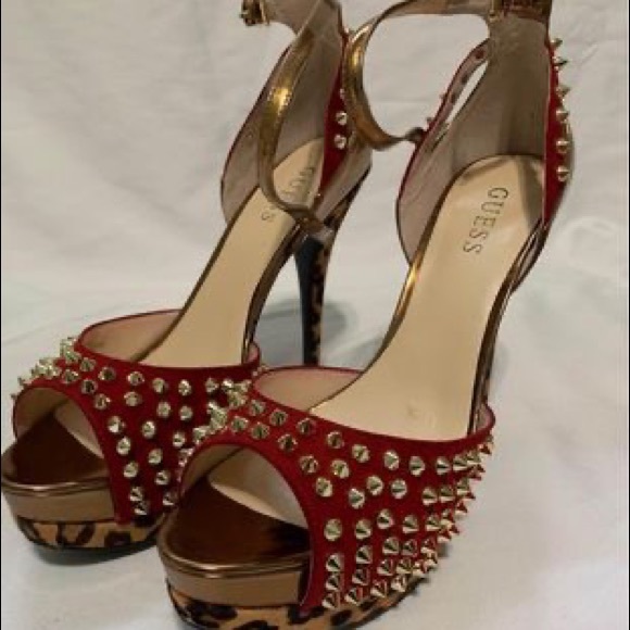 GUESS Gabinos Pep Toe Ankle Strap Heels - Picture 1 of 5